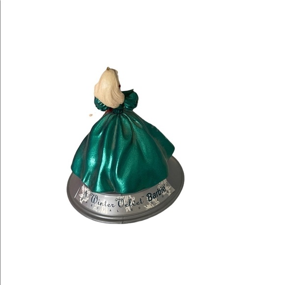 Holiday Barbie ornament, 1995 - Picture 4 of 4